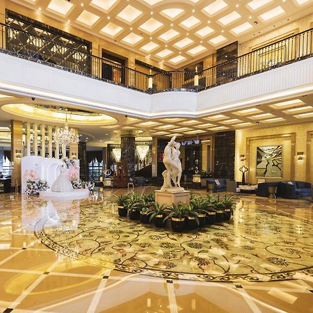 Chateau Star River Pudong Shanghai Exterior photo