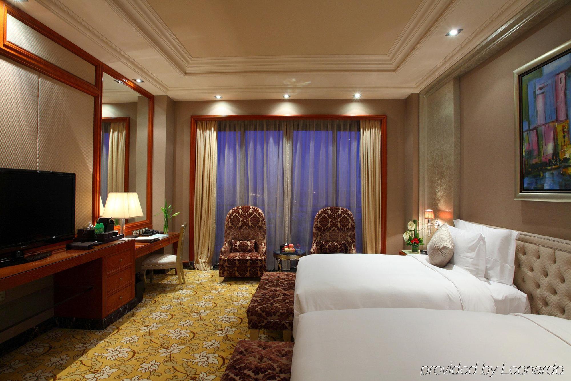 Chateau Star River Pudong Shanghai Room photo