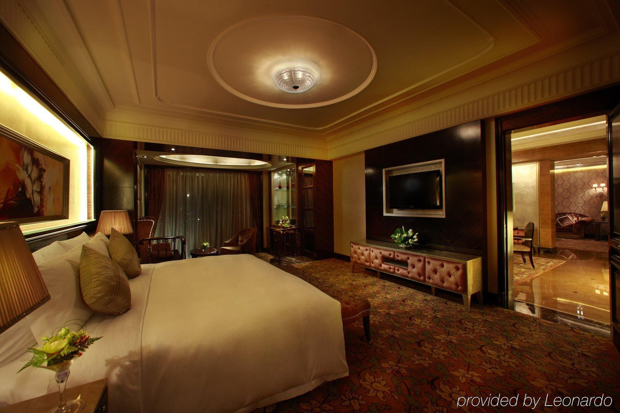 Chateau Star River Pudong Shanghai Room photo