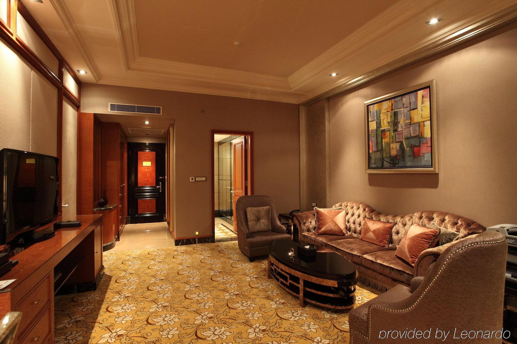 Chateau Star River Pudong Shanghai Room photo